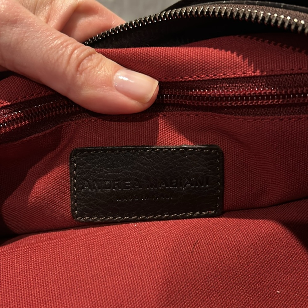Andrea Mabiani Luxury Rustic Inspired Brown Leather Embossed Shoulder/Tote Bag - Picture 11 of 11